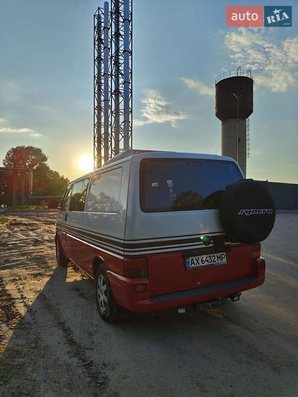 Грузопассажирский фургон Volkswagen Transporter 2000 в Харькове