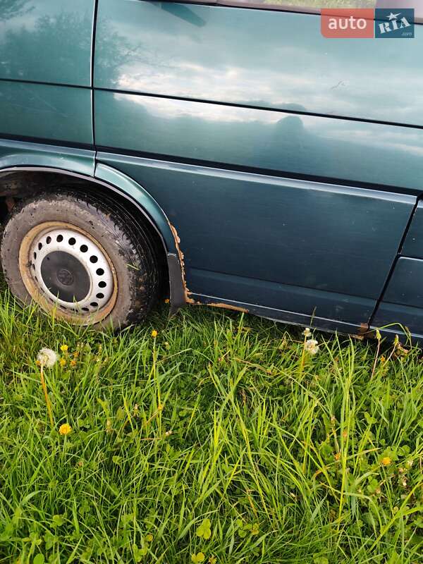 Минивэн Volkswagen Transporter 1999 в Долине