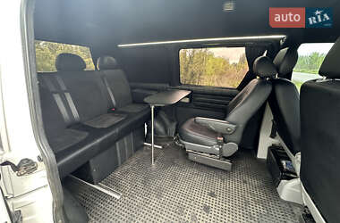 Грузопассажирский фургон Volkswagen Transporter 2015 в 