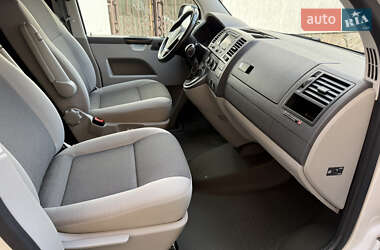 Минивэн Volkswagen Transporter 2015 в 