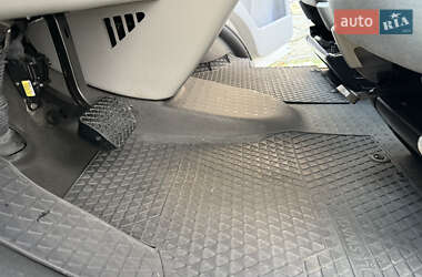 Минивэн Volkswagen Transporter 2015 в 