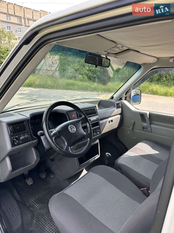 Мінівен Volkswagen Transporter 2002 в Запоріжжі