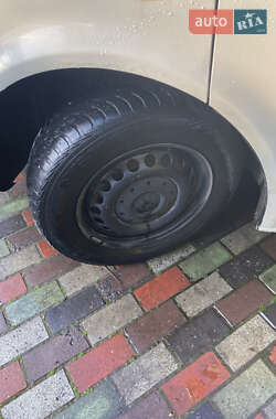 Грузовой фургон Volkswagen Transporter 2006 в 