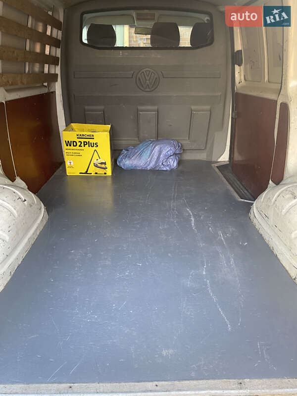 Вантажний фургон Volkswagen Transporter 2006 в Києві