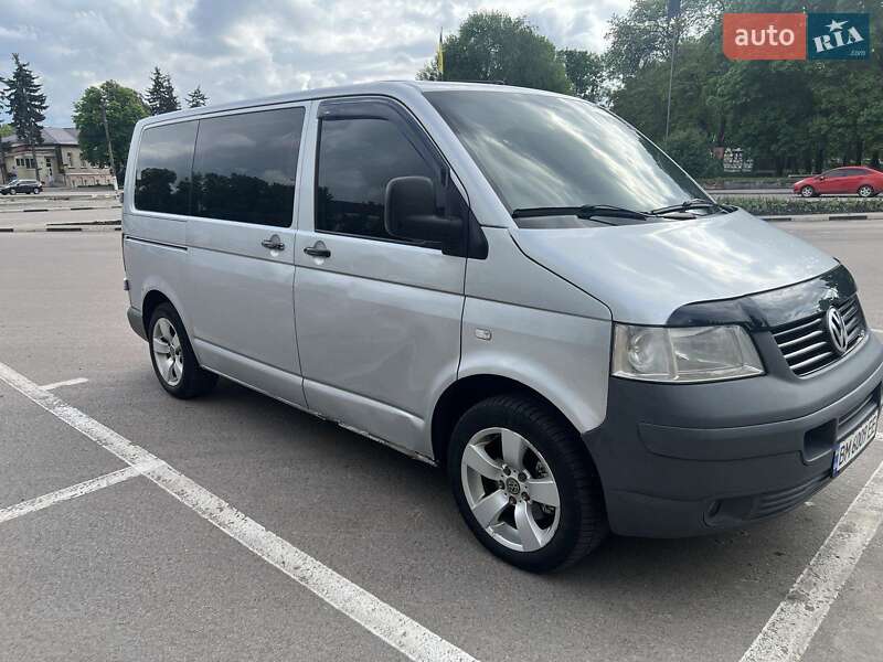 Минивэн Volkswagen Transporter 2004 в 