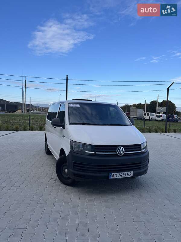 Мінівен Volkswagen Transporter 2016 в Хусті