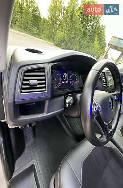 Мінівен Volkswagen Transporter 2017 в 