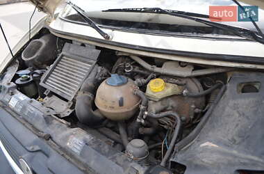 Минивэн Volkswagen Transporter 2003 в 