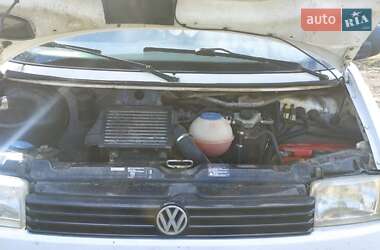 Минивэн Volkswagen Transporter 2000 в 