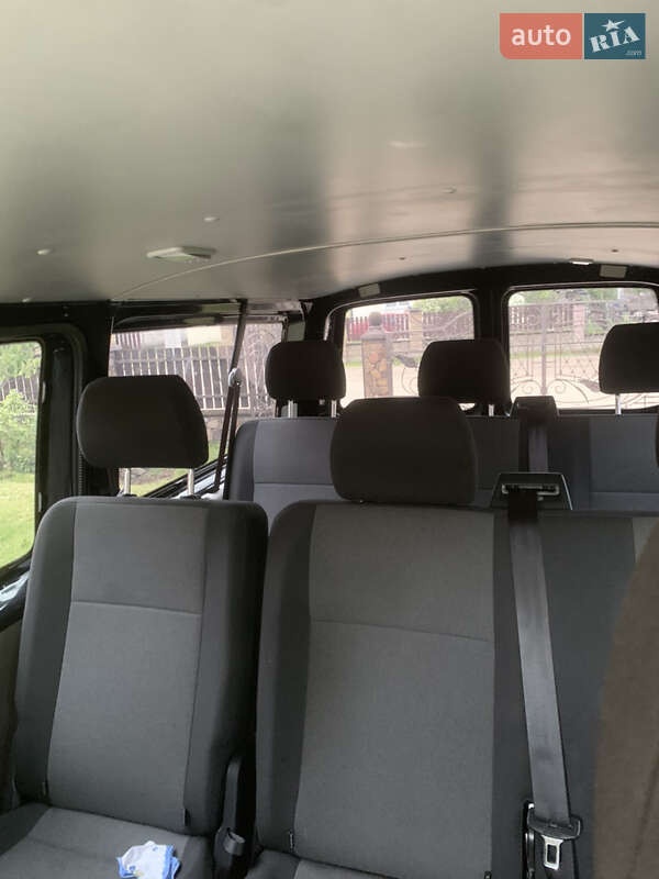 Минивэн Volkswagen Transporter 2016 в Ровно