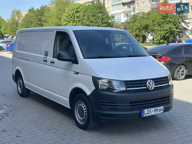 Вантажний фургон Volkswagen Transporter 2018 в Дубні