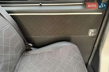 Минивэн Volkswagen Transporter 2014 в 