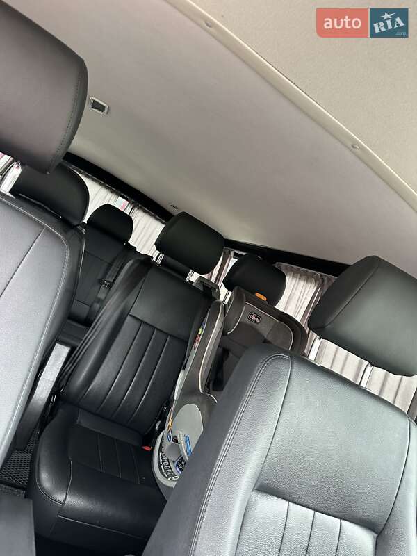 Минивэн Volkswagen Transporter 2019 в Черновцах