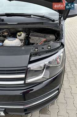 Минивэн Volkswagen Transporter 2019 в Черновцах