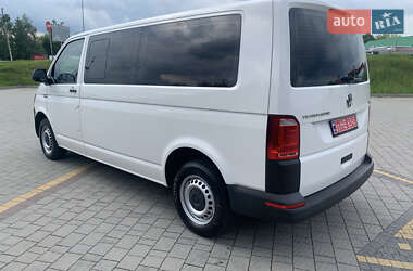 Минивэн Volkswagen Transporter 2017 в 
