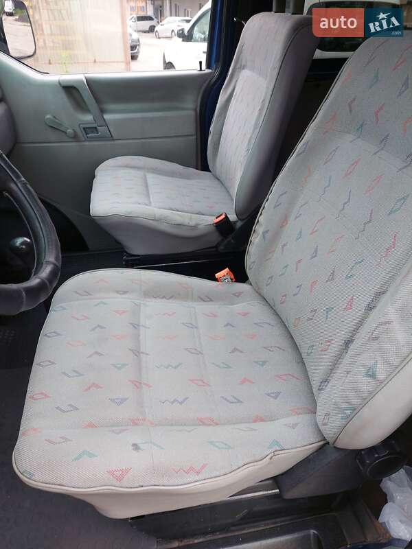 Мінівен Volkswagen Transporter 1999 в Луцьку