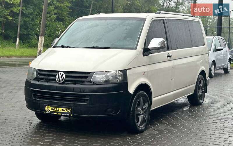 Мінівен Volkswagen Transporter 2011 в Чернівцях
