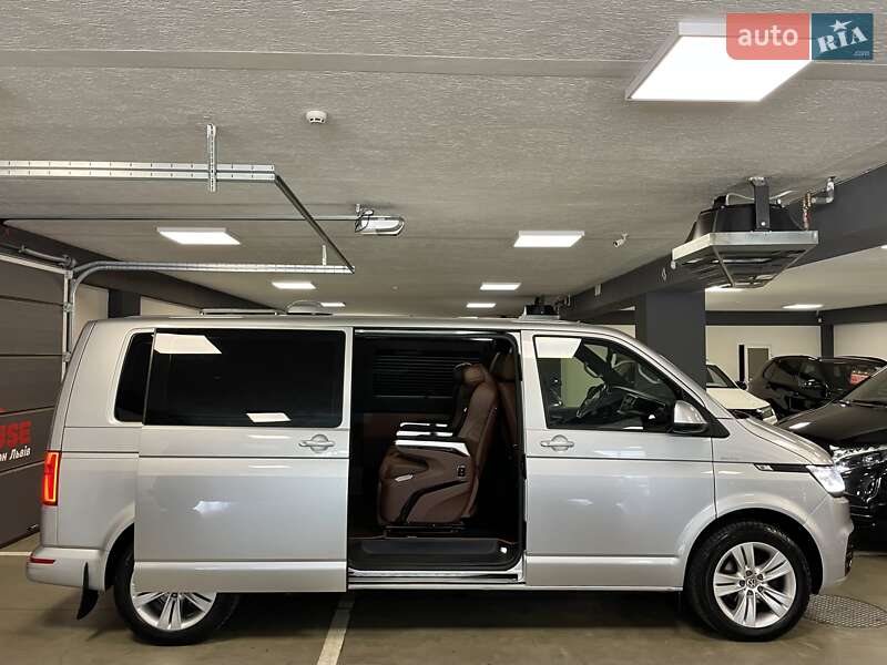 Минивэн Volkswagen Transporter 2019 в 