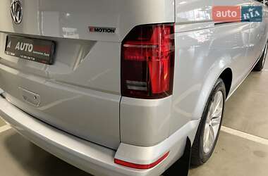 Минивэн Volkswagen Transporter 2019 в 
