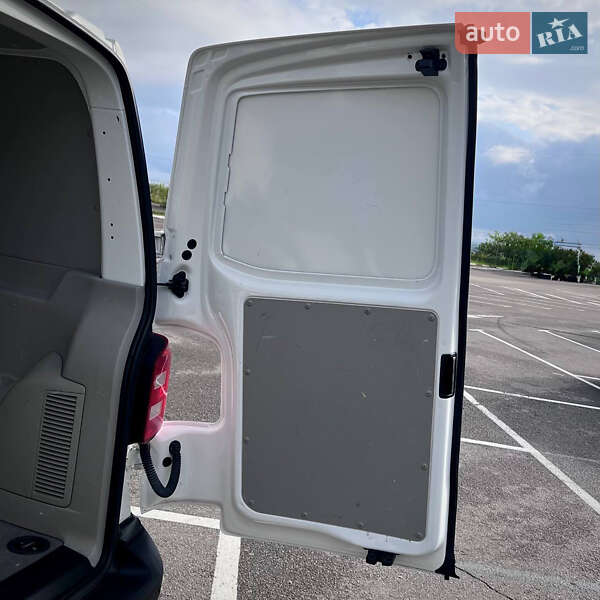 Вантажний фургон Volkswagen Transporter 2018 в Києві