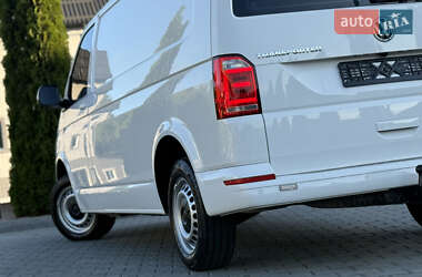 Грузовой фургон Volkswagen Transporter 2019 в 