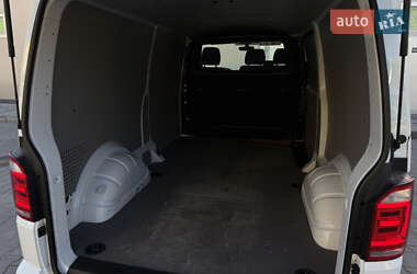 Грузовой фургон Volkswagen Transporter 2019 в 