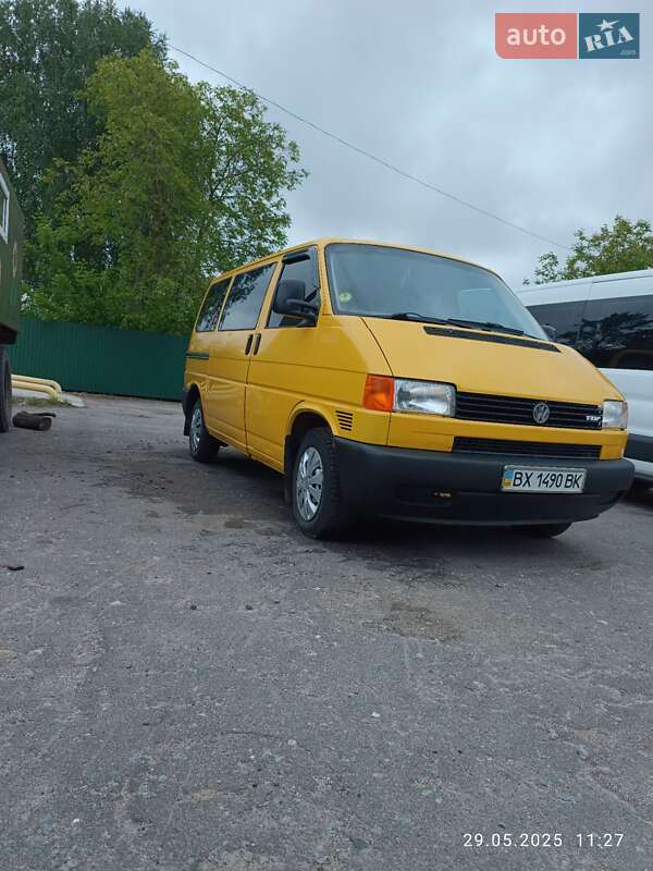 Мінівен Volkswagen Transporter 2003 в Старокостянтинові