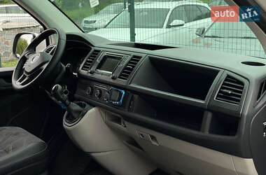 Минивэн Volkswagen Transporter 2019 в 