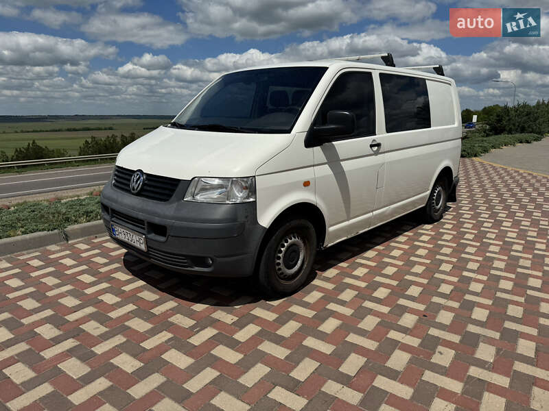 Минивэн Volkswagen Transporter 2006 в 