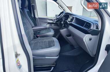 Минивэн Volkswagen Transporter 2021 в 