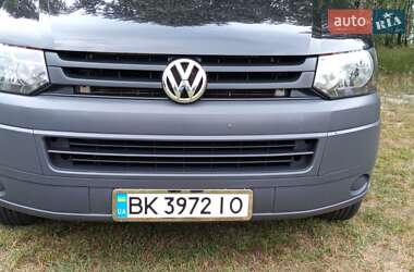 Минивэн Volkswagen Transporter 2011 в 