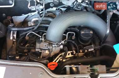 Минивэн Volkswagen Transporter 2011 в 