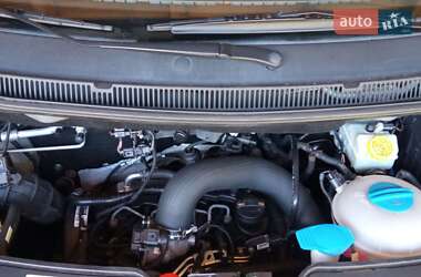 Минивэн Volkswagen Transporter 2011 в 