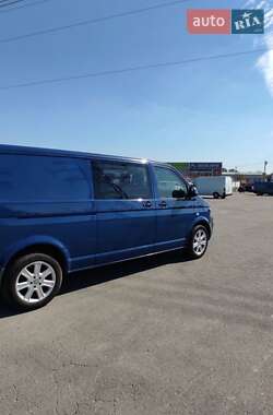 Грузовой фургон Volkswagen Transporter 2010 в 