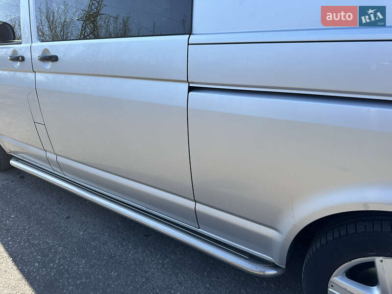 Грузовой фургон Volkswagen Transporter 2010 в Немирове