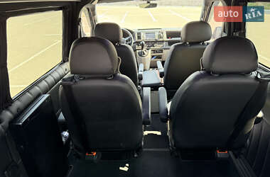 Минивэн Volkswagen Transporter 2018 в 