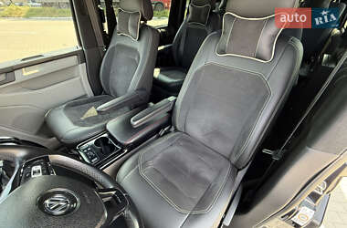 Минивэн Volkswagen Transporter 2018 в 