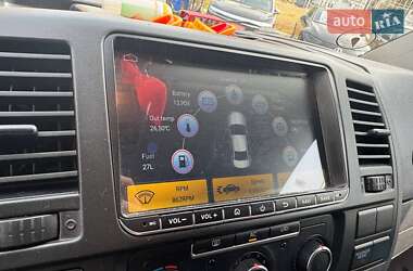 Грузовой фургон Volkswagen Transporter 2011 в 