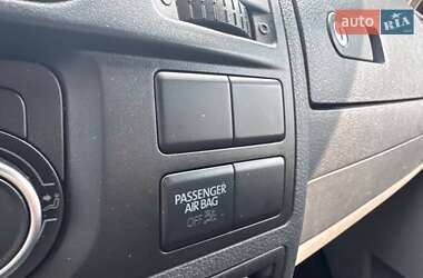 Грузовой фургон Volkswagen Transporter 2011 в 