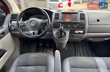 Грузовой фургон Volkswagen Transporter 2011 в 