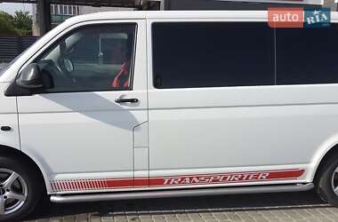 Минивэн Volkswagen Transporter 2015 в 