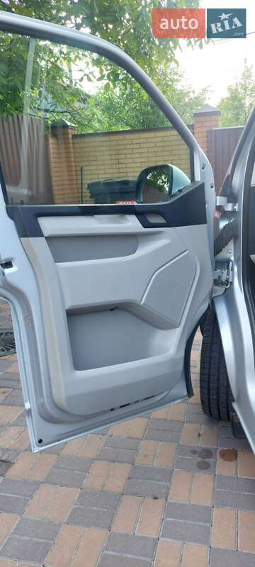 Минивэн Volkswagen Transporter 2015 в Киеве