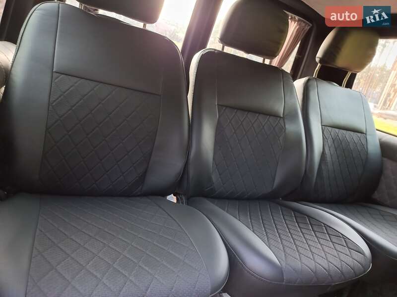 Минивэн Volkswagen Transporter 2007 в Ирпене