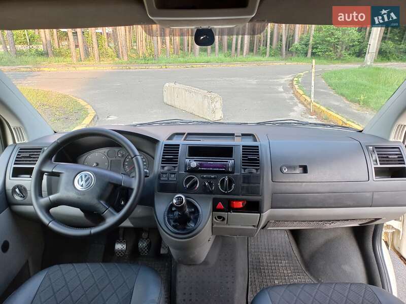 Минивэн Volkswagen Transporter 2007 в Ирпене