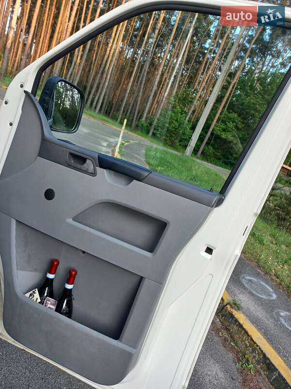 Минивэн Volkswagen Transporter 2007 в Ирпене