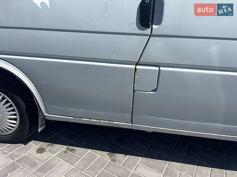 Минивэн Volkswagen Transporter 1996 в Запорожье