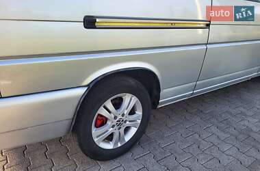 Минивэн Volkswagen Transporter 2002 в 