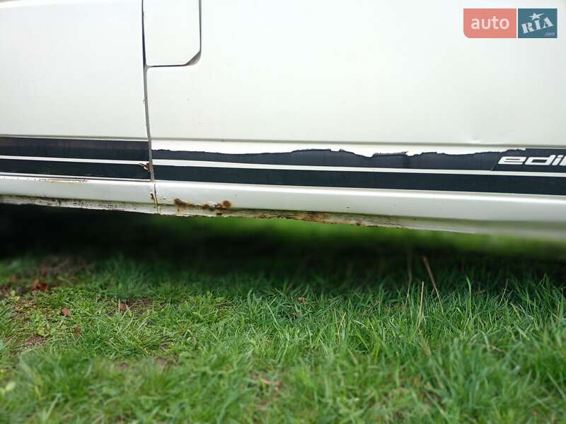 Минивэн Volkswagen Transporter 1999 в Новояворовске