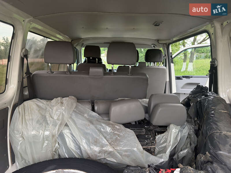 Минивэн Volkswagen Transporter 2008 в Ладыжине