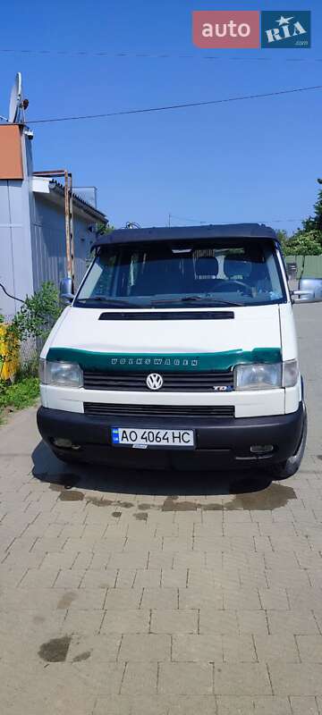 Минивэн Volkswagen Transporter 2003 в Иршаве